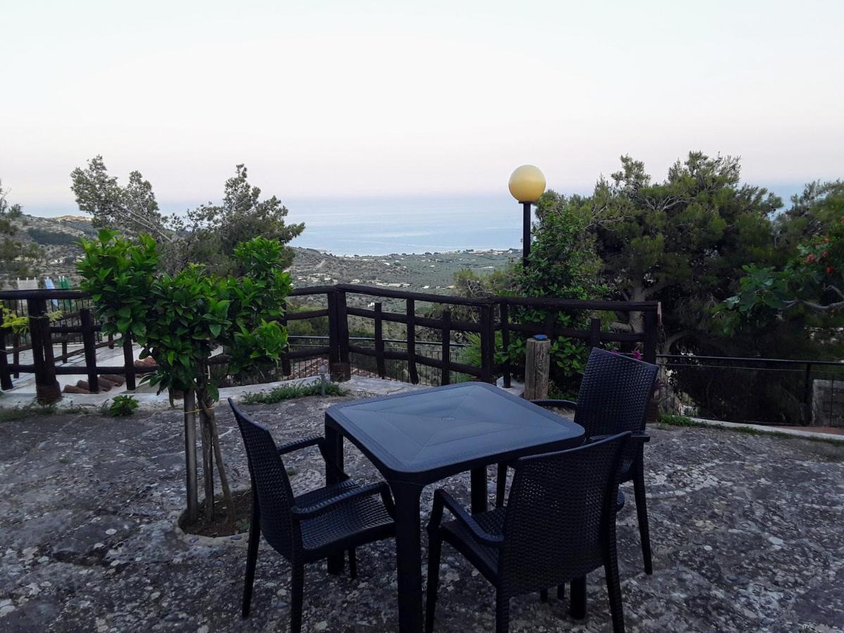 מאטינאטה B&B La Scapola מראה חיצוני תמונה